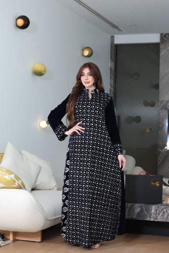 جلابية مخمل بتطريز كمبيوتر