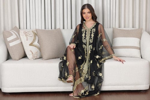 جلابية ( نشل ) بالتل والتطريز الذهبي