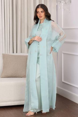 جلابية قطعتين بخامة الأورجنزا مطرزة بالكرستال وبطا...