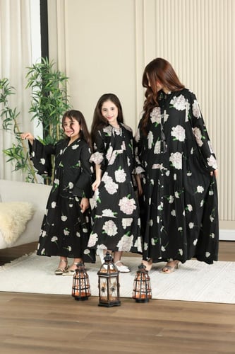 جلابية قطن قطعتين ( نسائية ) ربيعية بنقوشات جميلة