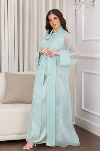 جلابية قطعتين بخامة الأورجنزا مطرزة بالكرستال وبطا...