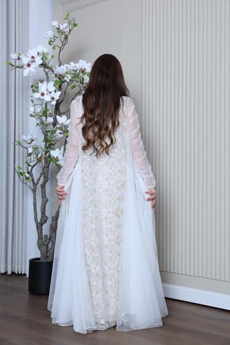 جلابية قطعتين مطرزة وأكمام زم