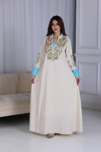 جلابية لينن بتطريز شك يدوي فاخر في الصدر