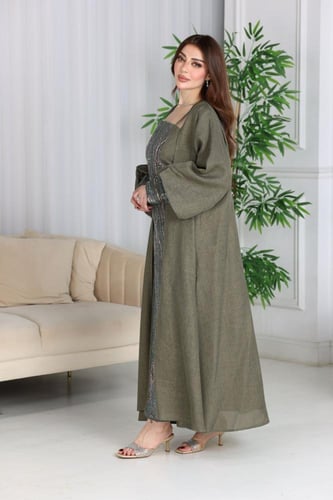 جلابية لينن كويتية قطعتين بكلفة مطرزة بالترتر والف...