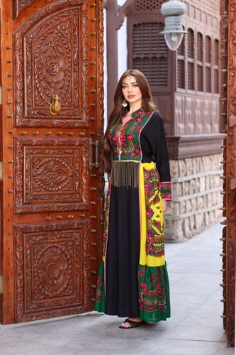 جلابية لينن بممزوجة بأجمل اقمشة المنديل الشالكي ال...