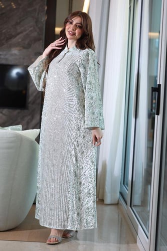 جلابية مخمل بتطريز ترتر لماع