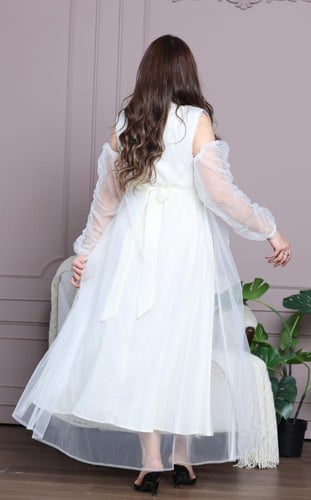 جلابية لينن بتطريز فاخر وبشت ابيض شيفون