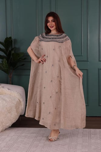 جلابية لينن خيش بتطريز فرعوني جميل في الصدر