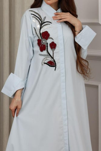 جلابية بخامة قطن بوبلين بتطريز في الصدر