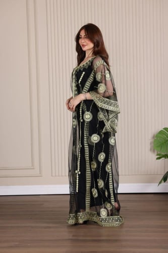 جلابية ( نشل ) بالتل والتطريز الذهبي