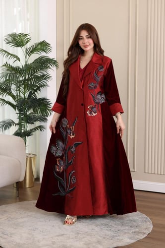 جلابية مخمل قطعتين بكلفة موردة في الامام والخلف