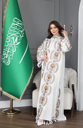 جلابية لينن بنقوشات جميلة - موديل عباية مفتوحة