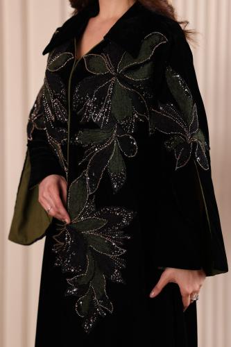 جلابية مخمل بتطريز مورد