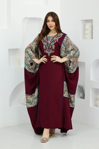 جلابية لينن فراشة بتطريز شك يدوي في الصدر ممزوجة ب...