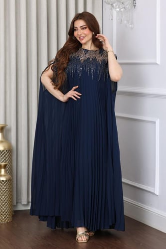 جلابية كسرات بخامة الجورجيت وتطريز في الصدر