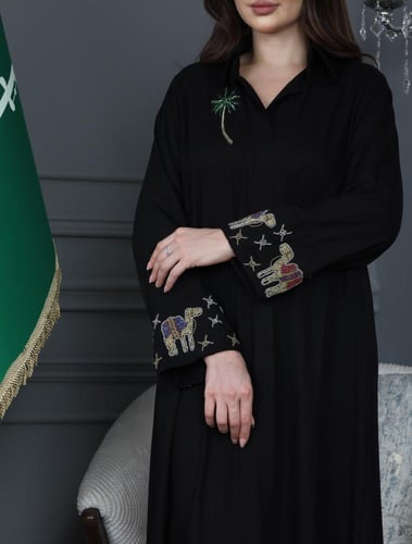 جلابية كتان بتطريز يوم التأسيس - موديل عباية مفتوح...