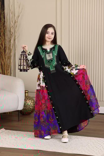 جلابية بناتية بتطريز عسيري وتداخل الكلفة الجنوبية...