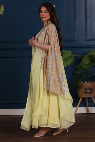 قفطان مغربي شيفون مطرز وكلوش