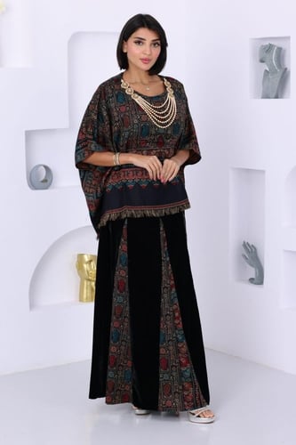 جلابية مخمل متصلة بالقماش الكشميري وحزام بإضافة عق...