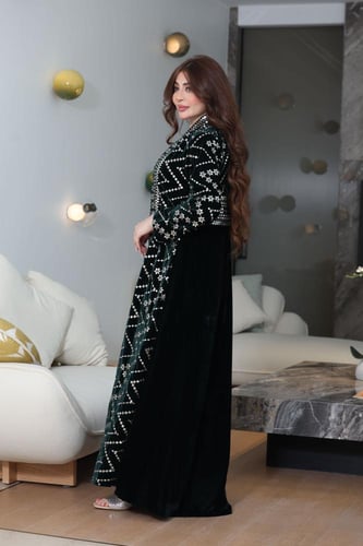 جلابية مخمل قطعتين بتطريز كمبيوتر