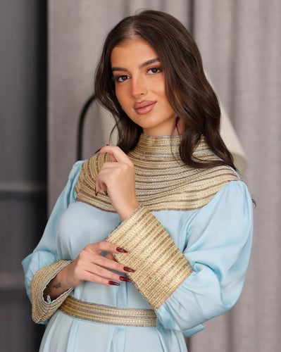 جلابية ساتان بطابع فرعوني