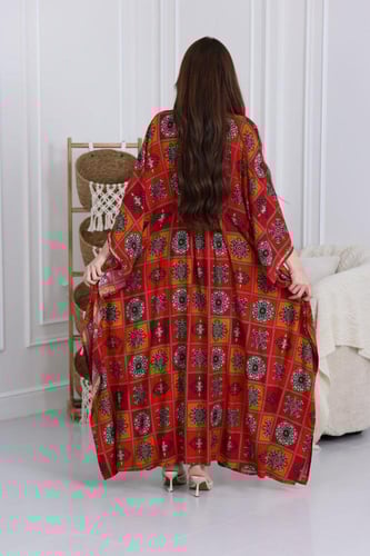 جلابية رايون قطن ( فراشة ) بتطريز خفيف في الصدر