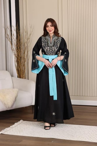 جلابية لينن بتطريز شك يدوي كرستالات