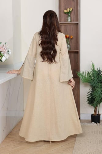 جلابية لينن برقبة قلاب ممزوجة بكلفة مطرزة