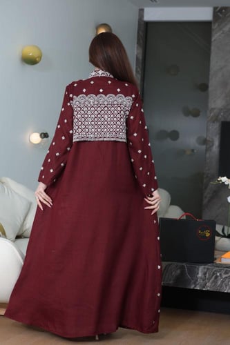 جلابية لينن بتطريز كمبيوتر