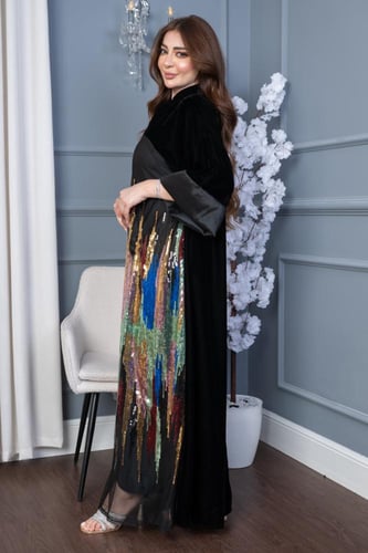 جلابية مخمل بإضافة ترتر بألوان متداخلة