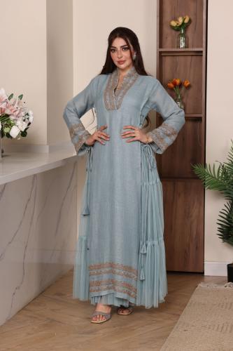 جلابية لينن ببطانة تل وحبال جانبية بتطريز برونزي أ...