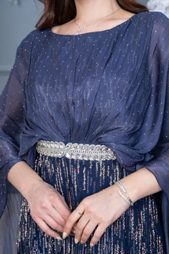 جلابية بخامة الاورجنزا راقية بلون كحلي ولمعة زاهية