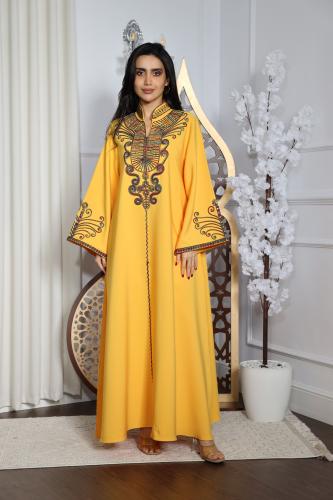 جلابية بخامة باربي بتطريز راقي في الرقبة والكم وإض...