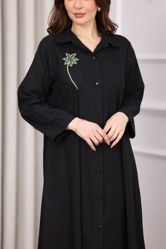 جلابية لينن بتطريز ثلاثة نخلات في الظهر