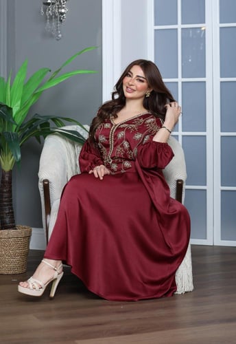 جلابية مطرزة موديل سهرة