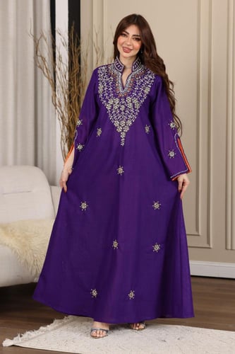 جلابية لينن بتطريز شك يدوي كرستالات