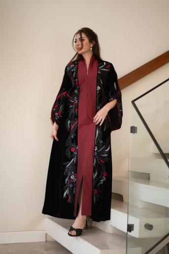 جلابية مخمل بكلفة مطرزة ممزوجة بخامة التفتة ( تصمي...