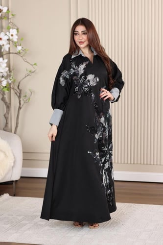 جلابية باربي برقبة قلاب وكلفة مطرزة واكمام واسعة