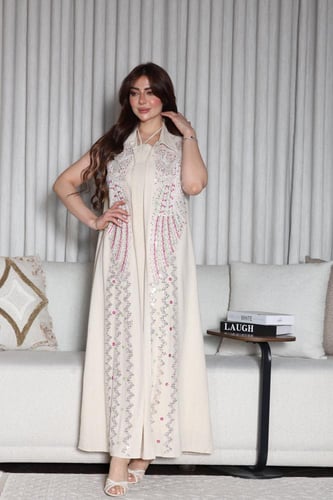 جلابية لينن كت قطعتين بتطريز فخم