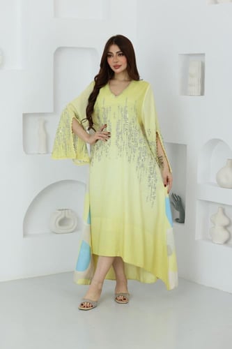 جلابية بخامة قطن سويسري وتطريز ممزوج بالكرستالات و...