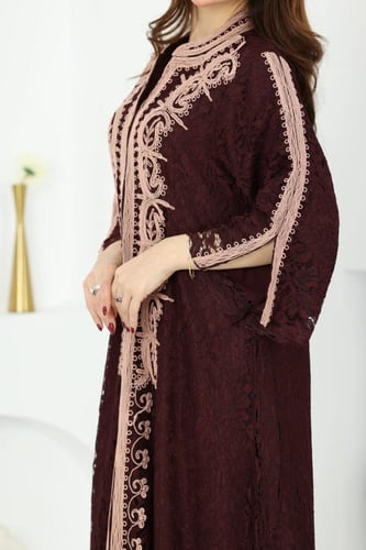 جلابية دانتين بتطريز مغربي أنيق