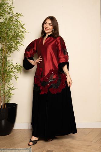 جلابية مخمل ممزوجة بخامة تفته واقفة وكلفة مطرزة في...