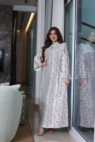 جلابية مخمل بتطريز ترتر لماع