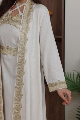جلابية لينن قطعتين مطرزة بالقصب و اللول