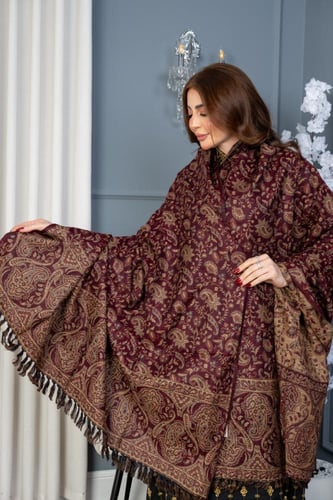 شال كشميري ثقيل بنقوشات جميلة