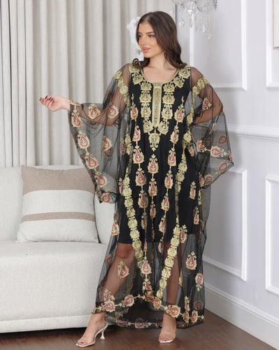 جلابية ( نشل ) بالتل والتطريز الذهبي