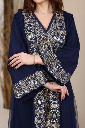 جلابية كويتية لينن قطعتين وبشت من التل المطرز