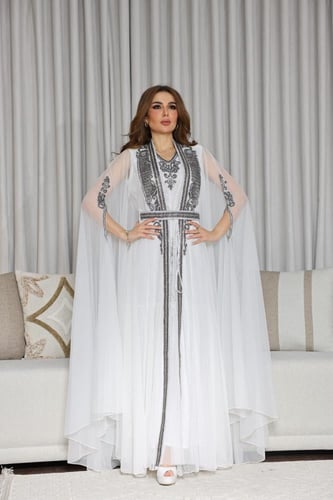 جلابية قفطان قطعتين فراشة بتطريز عريض في الصدر و ب...