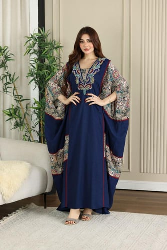 جلابية لينن فراشة بتطريز شك يدوي في الصدر ممزوجة ب...