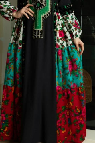 جلابية بتطريز عسيري وتداخل الكلفة الجنوبية التراثي...